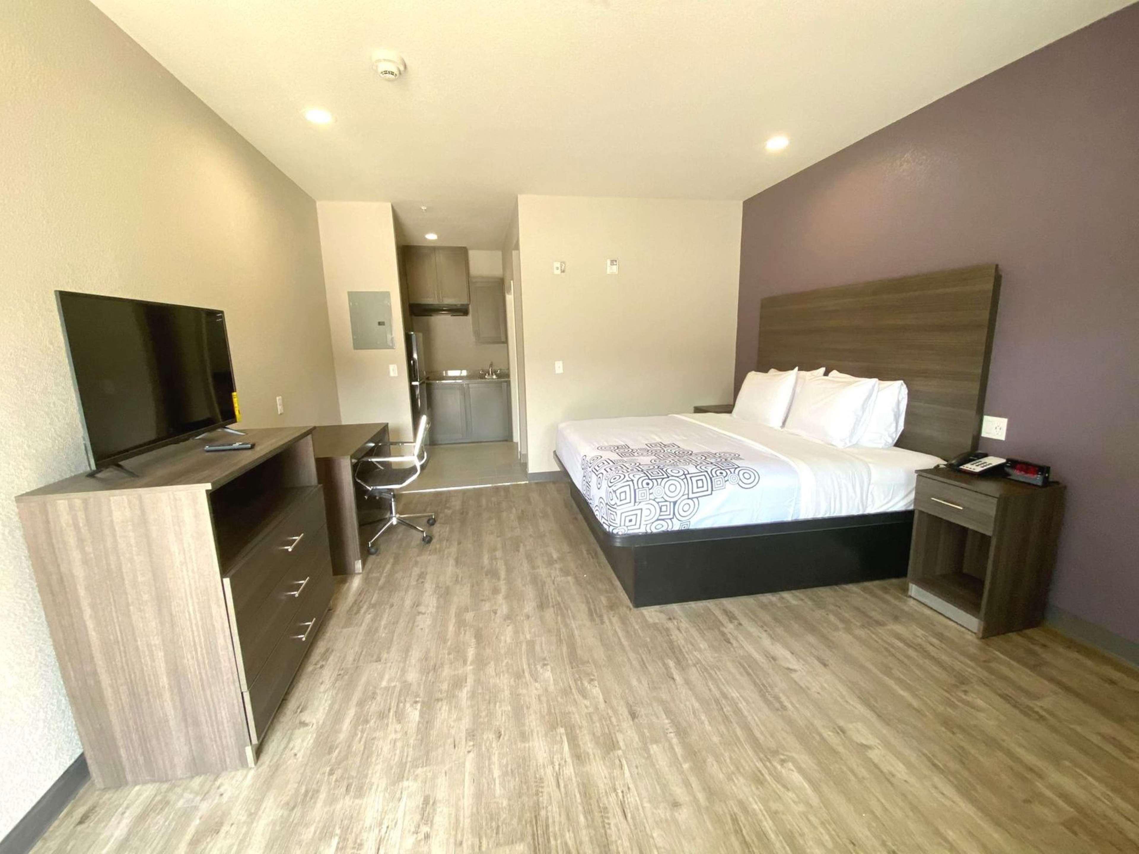 Surestay Plus Hotel By Best Western Ada Екстер'єр фото
